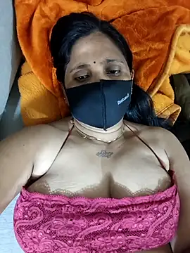 Neha8923 online show from February 18, 2025, 8:27 am