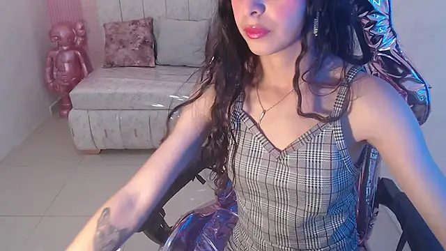 Snapshot of paris_sub1_ chatting on February 1, 2025, 8:05 pm paris sub1  online show from February 1, 2025, 8:05 pm