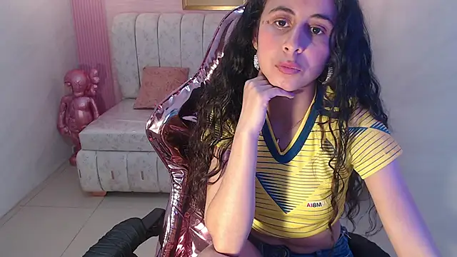 Snapshot of paris_sub1_ chatting on March 20, 2025, 11:02 pm paris sub1  online show from March 20, 2025, 11:02 pm