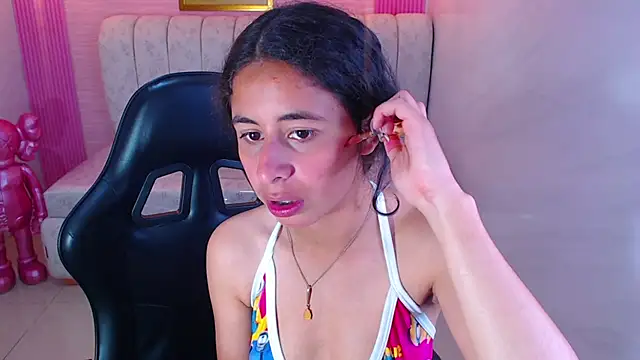 Snapshot of paris_sub1_ chatting on September 22, 2025, 12:51 pm paris sub1  online show from September 22, 2025, 12:51 pm