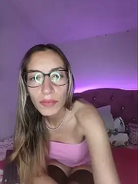 Melinaa-sex online show from July 16, 2026, 1:11 am