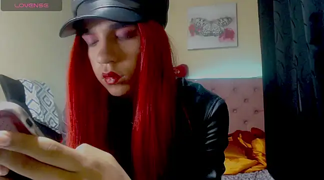 Angiee Ts online show from January 29, 2025, 1:28 pm