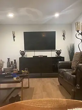 Snapshot of Backshort11 chatting on February 23, 2025, 9:16 pm Backshort11 online show from February 23, 2025, 9:16 pm