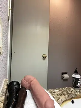 Snapshot of Backshort11 chatting on March 2, 2025, 10:03 am Backshort11 online show from March 2, 2025, 10:03 am