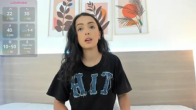 Snapshot of nataliiiiia chatting on February 18, 2025, 11:33 am nataliiiiia online show from February 18, 2025, 11:33 am