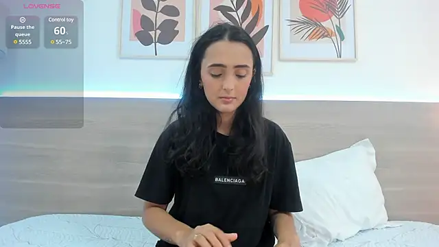 Snapshot of nataliiiiia chatting on March 14, 2025, 12:07 pm nataliiiiia online show from March 14, 2025, 12:07 pm