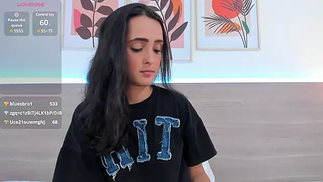 Snapshot of nataliiiiia chatting on March 21, 2025, 5:45 pm nataliiiiia online show from March 21, 2025, 5:45 pm