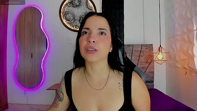 Snapshot of tatiana_sc chatting on October 8, 2025, 1:20 pm tatiana sc online show from October 8, 2025, 1:20 pm