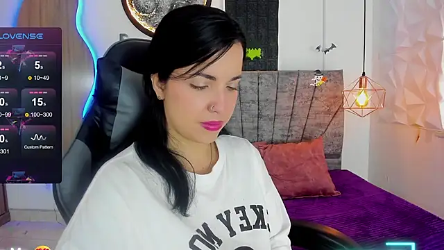 Snapshot of tatiana_sc chatting on October 10, 2025, 1:32 pm tatiana sc online show from October 10, 2025, 1:32 pm