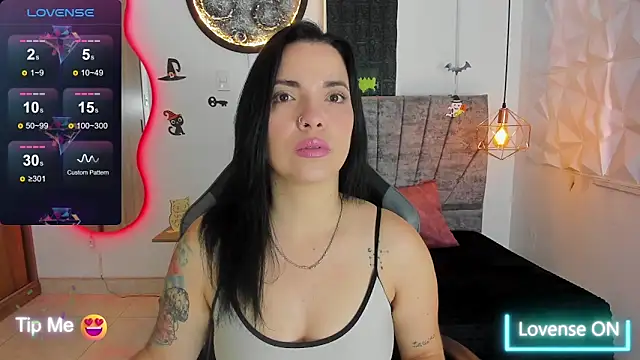 Snapshot of tatiana_sc chatting on October 17, 2025, 1:25 pm tatiana sc online show from October 17, 2025, 1:25 pm