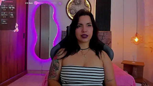 tatiana sc online show from February 19, 2026, 1:29 pm