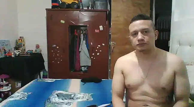 Snapshot of fabyxx07 chatting on January 21, 2025, 12:15 am fabyxx07 online show from January 21, 2025, 12:15 am