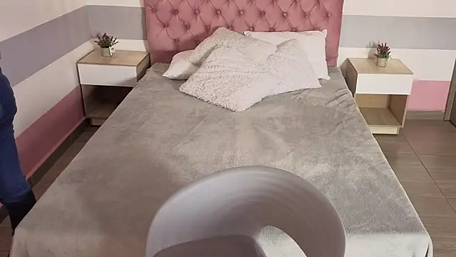 Snapshot of Carol_Pinter chatting on February 14, 2026, 8:05 pm Carol Pinter online show from February 14, 2026, 8:05 pm