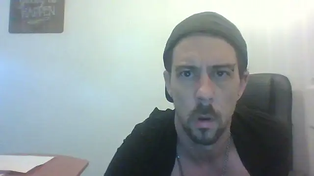 CrookedMisterniceguy online show from May 20, 2026, 4:35 pm