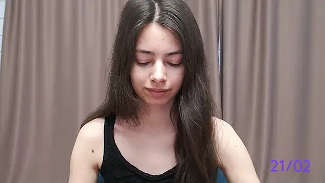 Snapshot of sweet_sweet_angel chatting on February 21, 2025, 8:07 am sweet sweet angel online show from February 21, 2025, 8:07 am