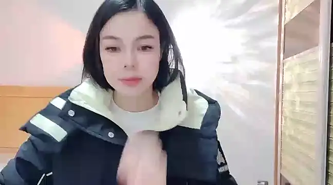 Linda-LL online show from January 16, 2025, 5:21 am
