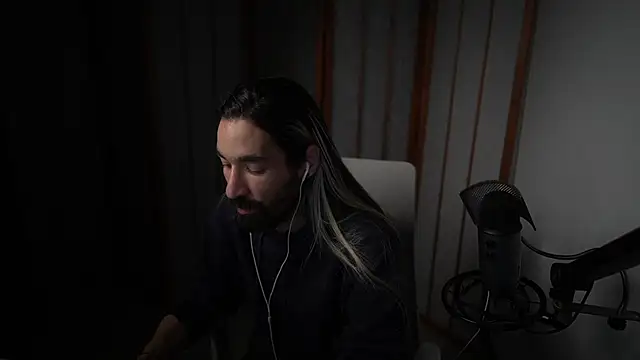 Snapshot of Your_Ice_cream chatting on September 30, 2025, 1:10 am Your Ice cream online show from September 30, 2025, 1:10 am