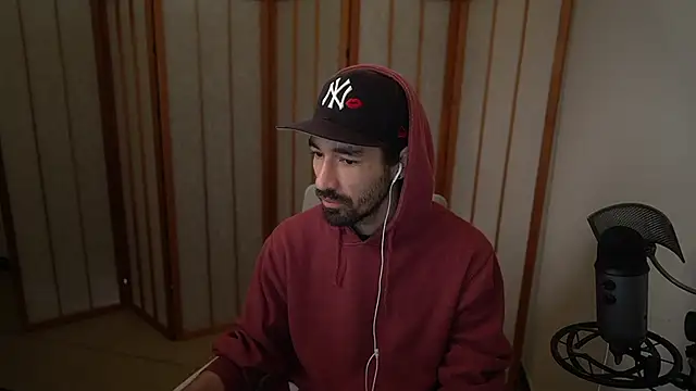 Snapshot of Your_Ice_cream chatting on October 18, 2025, 3:35 pm Your Ice cream online show from October 18, 2025, 3:35 pm