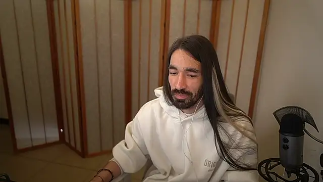 Snapshot of Your_Ice_cream chatting on October 23, 2025, 4:28 pm Your Ice cream online show from October 23, 2025, 4:28 pm