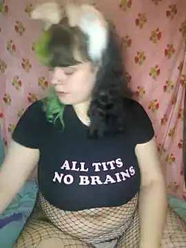 Snapshot of kira_132 chatting on November 5, 2025, 1:49 am kira 132 online show from November 5, 2025, 1:49 am