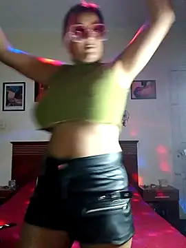 DesireSatler online show from May 24, 2026, 10:04 pm