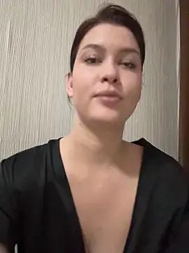 KikiWatson online show from October 9, 2025, 2:59 pm