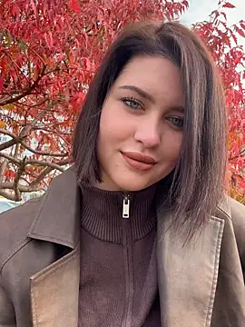 KikiWatson online show from October 23, 2025, 7:18 am