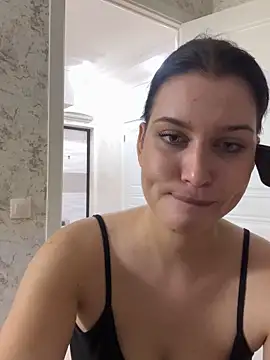 KikiWatson online show from February 14, 2026, 7:54 pm