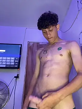 LatinBoysxxx online show from March 1, 2025, 5:49 pm