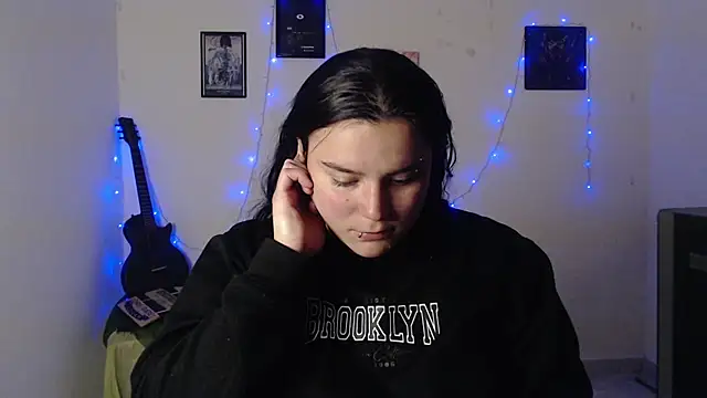 Snapshot of Nika_1_ chatting on September 13, 2025, 8:52 pm Nika 1  online show from September 13, 2025, 8:52 pm