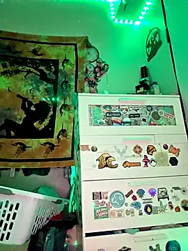 thatonespicychick online show from December 21, 2025, 12:23 pm