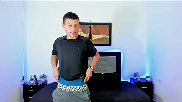 xXHot MalesXx online show from March 14, 2025, 8:38 pm