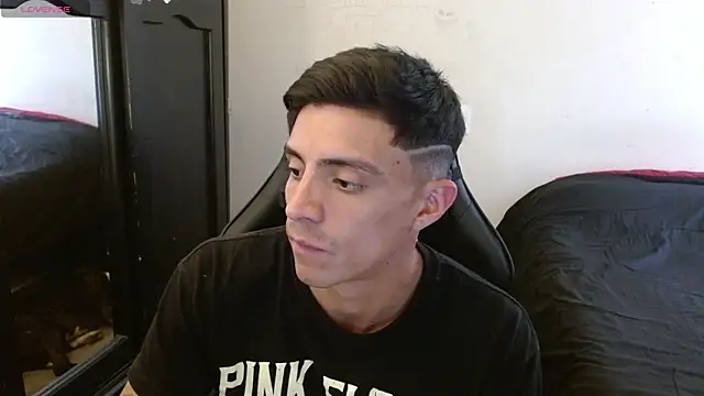 Snapshot of kv___xxx_ chatting on September 12, 2025, 3:56 pm kv   xxx  online show from September 12, 2025, 3:56 pm