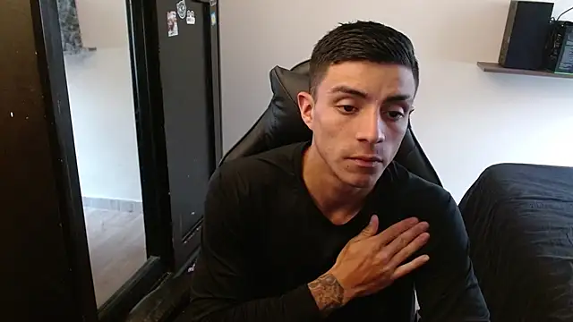 kv   xxx  online show from March 13, 2026, 6:25 pm