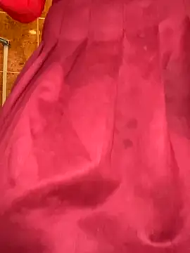 Snapshot of Topvi_ chatting on October 12, 2025, 9:08 am Topvi online show from October 12, 2025, 9:08 am