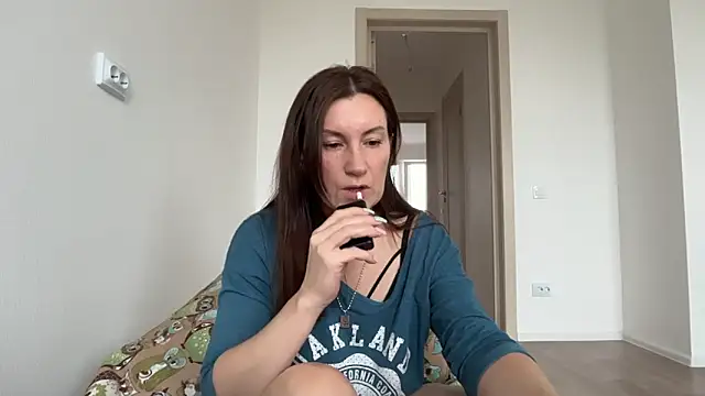 Snapshot of jainesummer chatting on September 18, 2025, 7:43 am jainesummer online show from September 18, 2025, 7:43 am