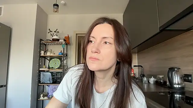 Snapshot of jainesummer chatting on October 1, 2025, 8:20 am jainesummer online show from October 1, 2025, 8:20 am