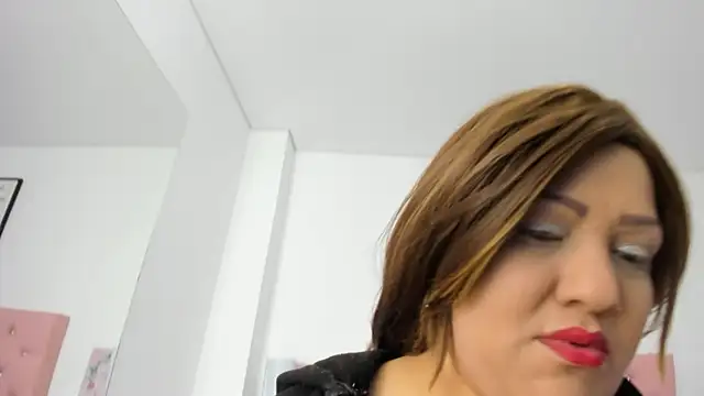michell taylor   online show from March 21, 2025, 4:06 am
