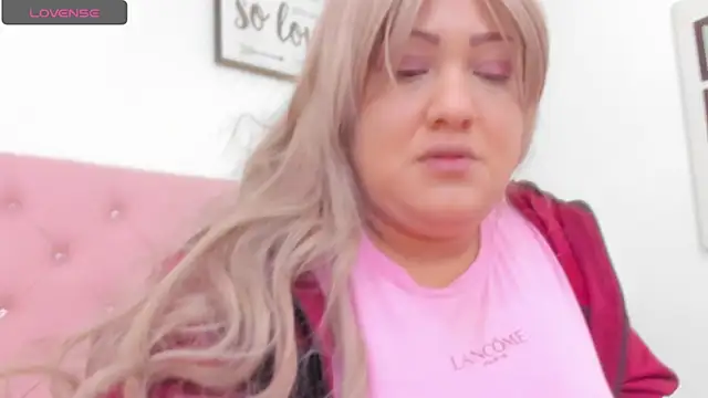 Snapshot of michell_taylor__ chatting on October 31, 2025, 12:33 am michell taylor online show from October 31, 2025, 12:33 am