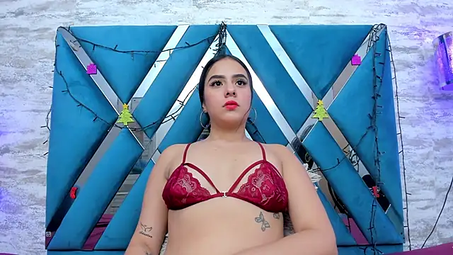 Snapshot of alanaflores_ chatting on December 4, 2024, 4:05 pm alanaflores online show from December 4, 2024, 4:05 pm