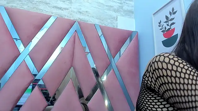 Snapshot of alanaflores_ chatting on January 17, 2025, 1:35 pm alanaflores online show from January 17, 2025, 1:35 pm