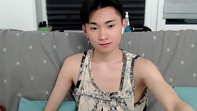 Snapshot of Miram_Yu chatting on January 4, 2025, 8:48 pm Miram Yu online show from January 4, 2025, 8:48 pm