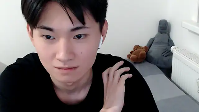 Snapshot of Miram_Yu chatting on October 15, 2025, 3:06 am Miram Yu online show from October 15, 2025, 3:06 am