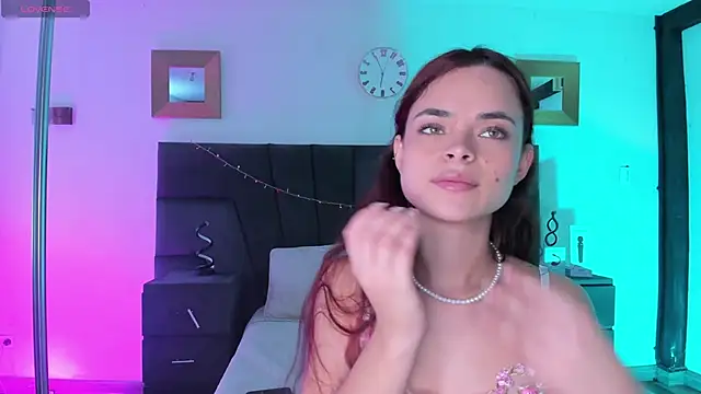 HannaRhodes online show from January 6, 2025, 9:22 pm