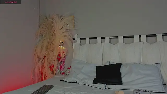  kylie  smith  online show from January 15, 2025, 2:49 am