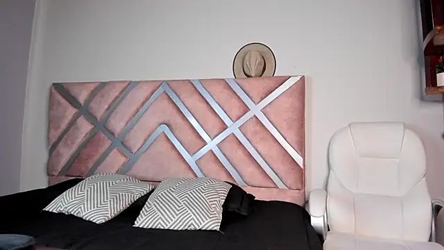  kylie  smith  online show from January 15, 2025, 8:16 pm