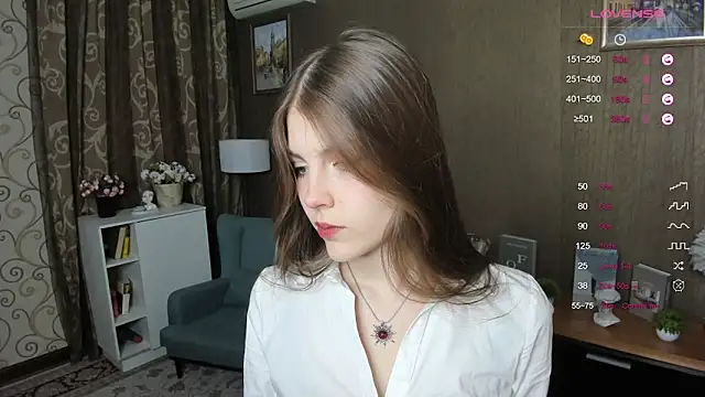 DarleneHatt online show from December 22, 2024, 6:37 pm