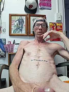 Undercover Pornstar online show from July 3, 2026, 9:43 pm
