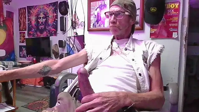 Undercover Pornstar online show from July 16, 2026, 2:56 pm