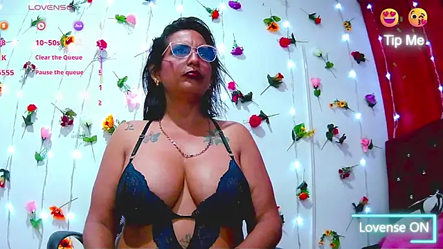 Isabelle sexy online show from February 8, 2025, 8:20 am